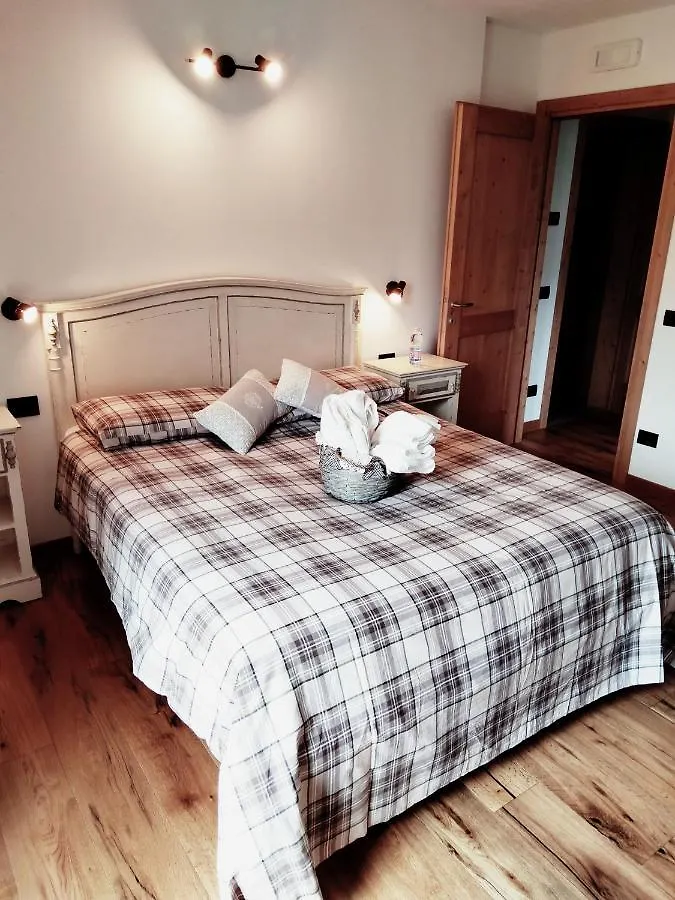 Bed and Breakfast Il Posto Al Sole Teglio Bed & Breakfast