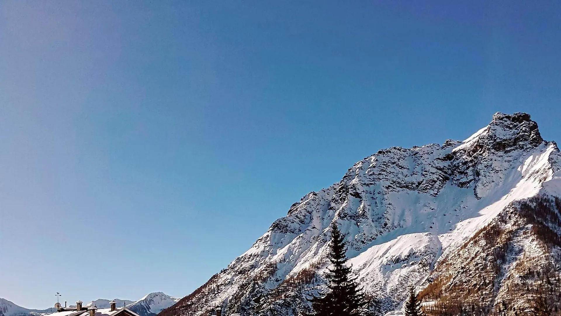 Il Posto Al Sole Bed & Breakfast Teglio